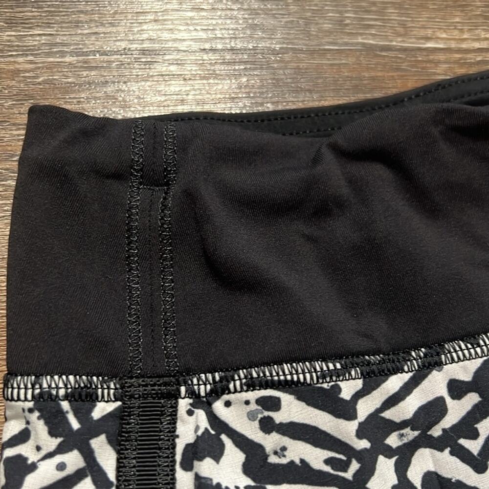 Lululemon pace rival skirt II brushed animal white black size 8*** rare*** - Picture 4 of 11